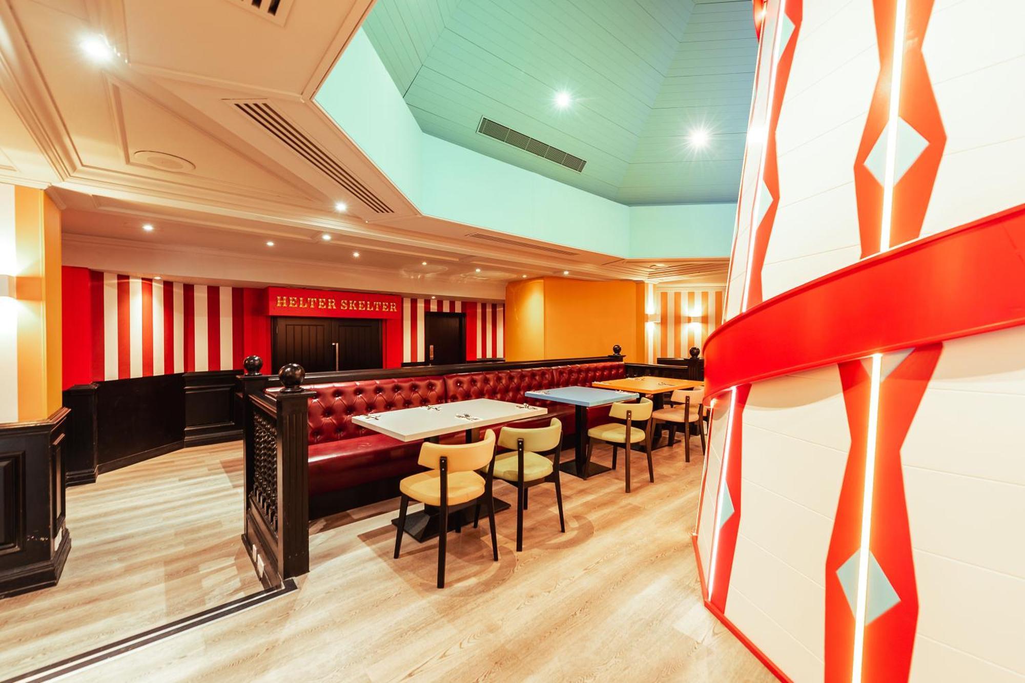 Village Hotel Blackpool — Photos 1
